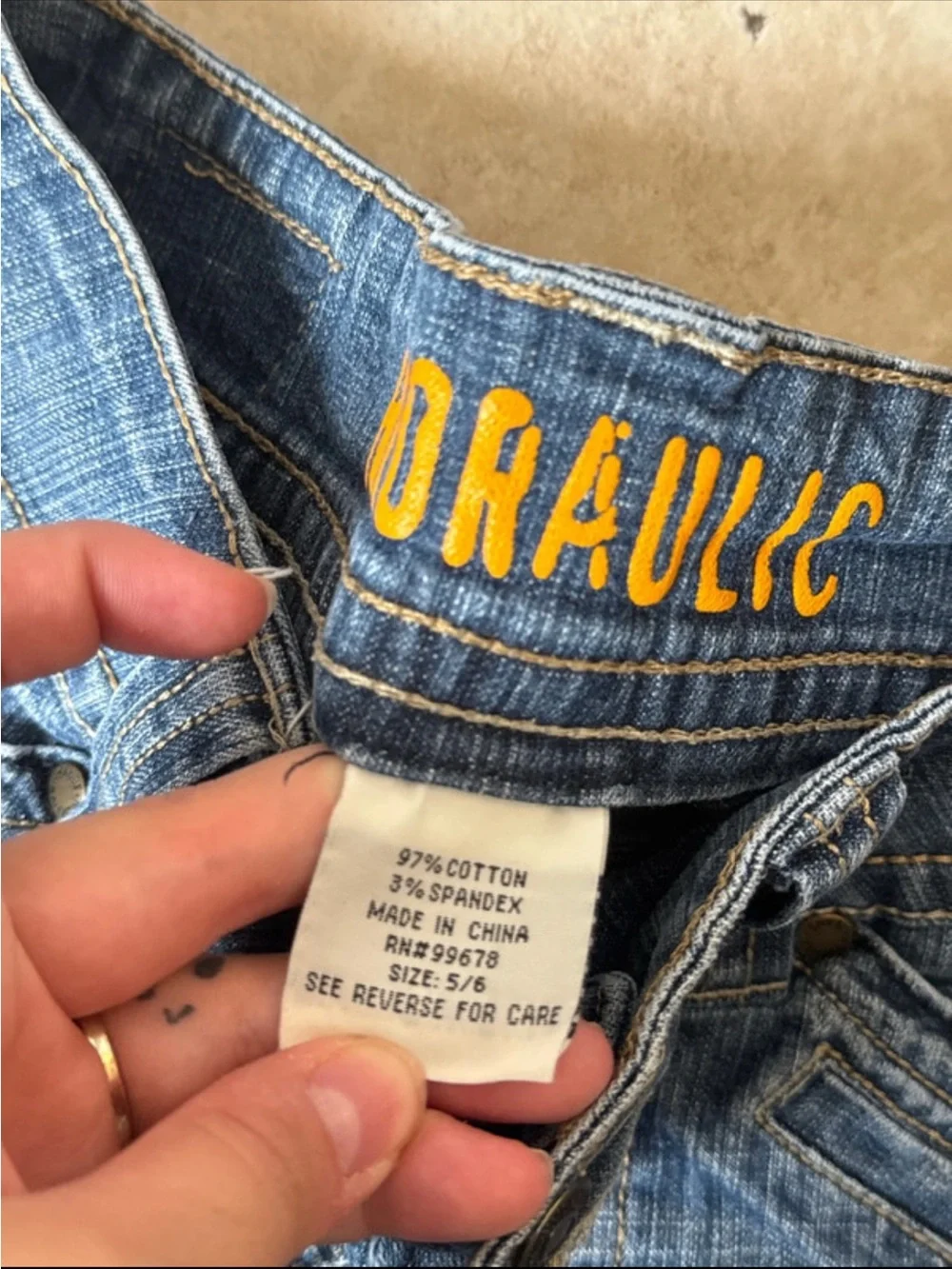 Hydraulic Women’s Medium Blue Cropped Denim Bermuda Shorts